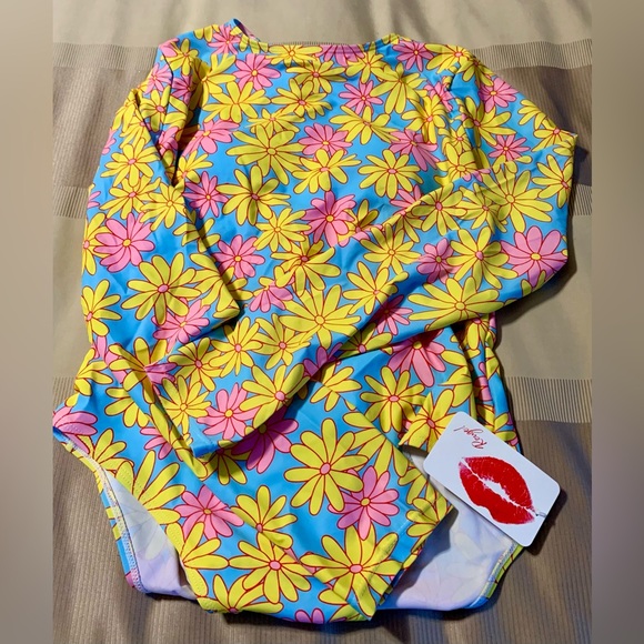 NWT  BOHO BACKLESS SWIMSUIT W/REMOVABLE PADS. HIGH CUT LEG. SO CUTE & VERSATILE - Picture 9 of 9